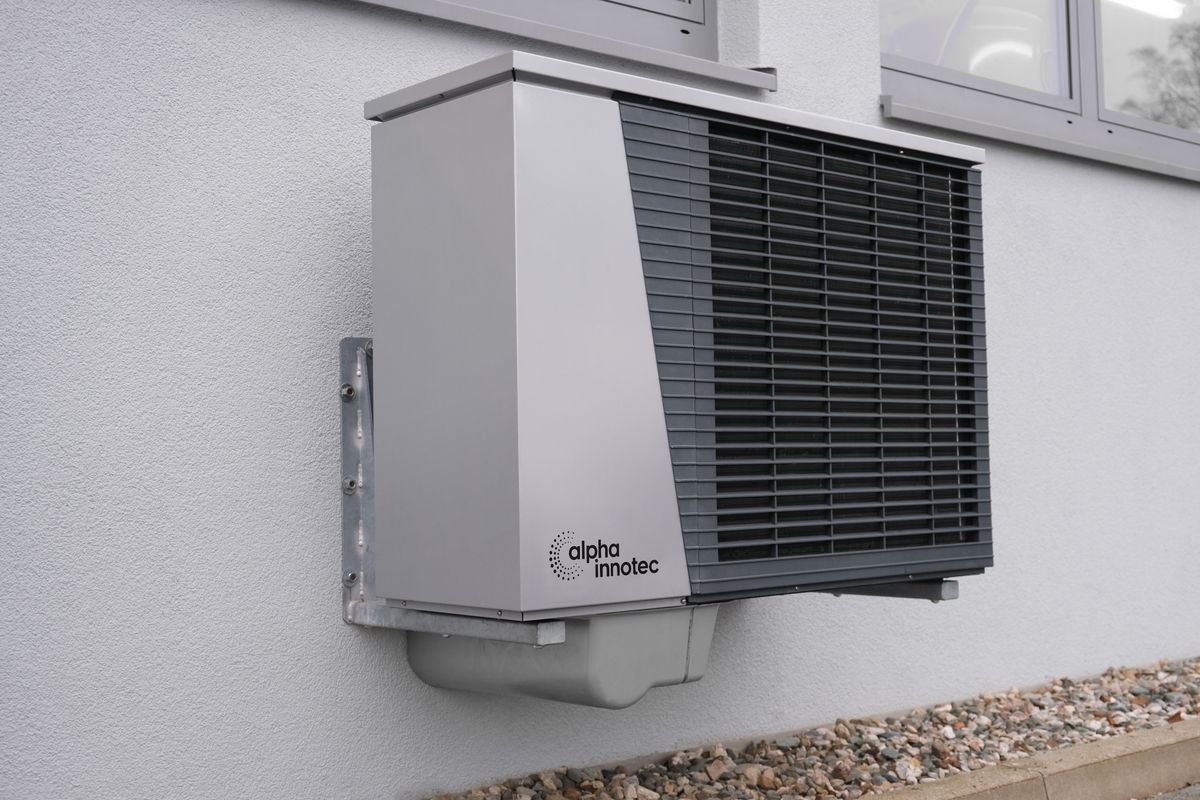 Pompe à chaleur air/eau : prix, aides et fonctionnement - 1. Qu’est-ce qu’une pompe à chaleur air/eau et comment fonctionne-t-elle ?