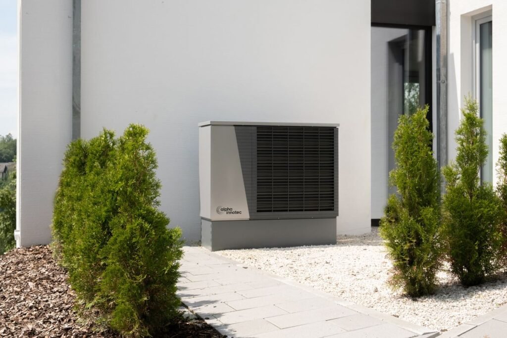 Prix d'une pompe à chaleur pour une maison de 80 m2 : budget, aides et rentabilité