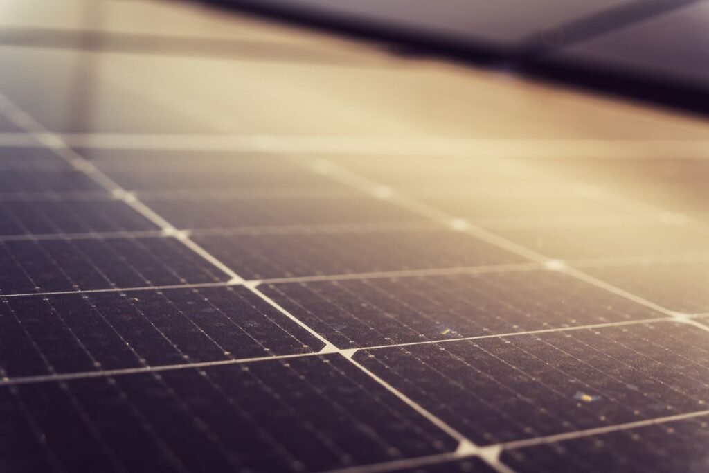 Surface de panneau solaire pour 9 kW : le calcul exact