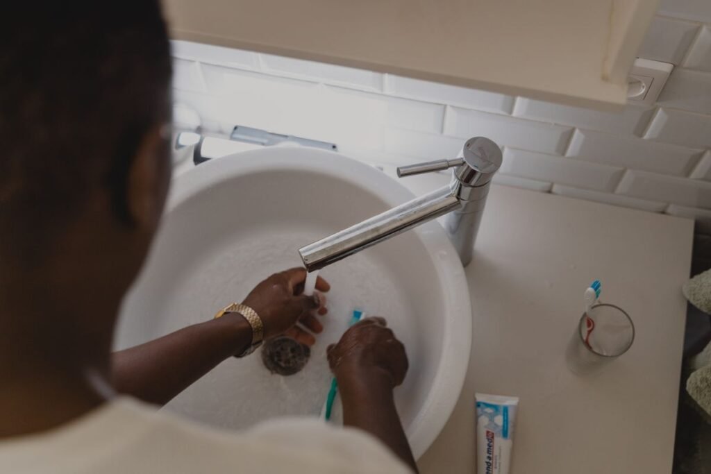 Consommation d'eau pour 4 personnes : moyenne et prix